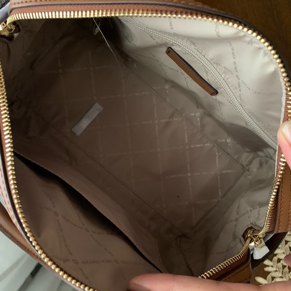 New MK set ♥️Bedford large satchel & wallet - Picture 3 of 7